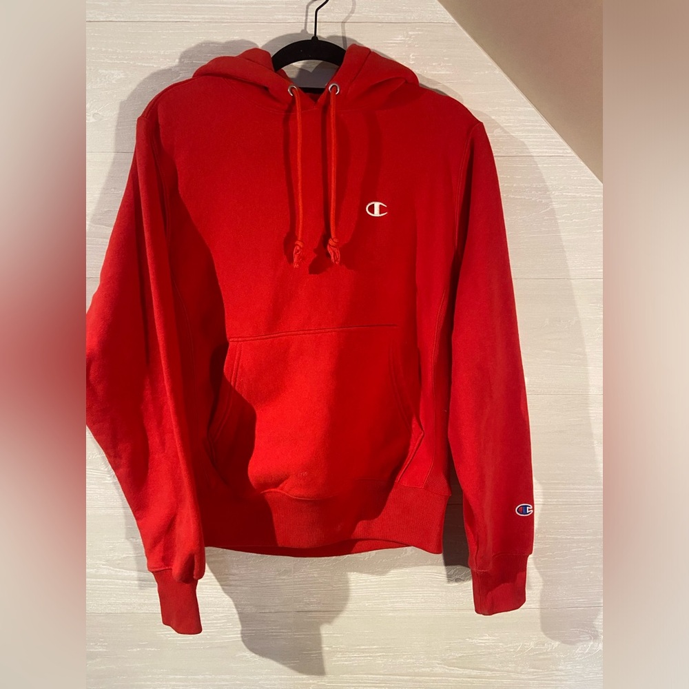 RED CHAMPION HOODIE!!